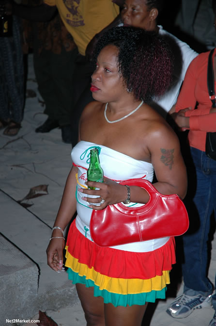 Frankie Paul & King Yellowman - Bobby Dread - Swallow - backed by the Indika Band - MC Earl Polkadot - Presented by Boubon Beach Restaurant, Beach Bar & Oceanfront Accommodations - Negril Travel Guide, Negril Jamaica WI - http://www.negriltravelguide.com - info@negriltravelguide.com...!