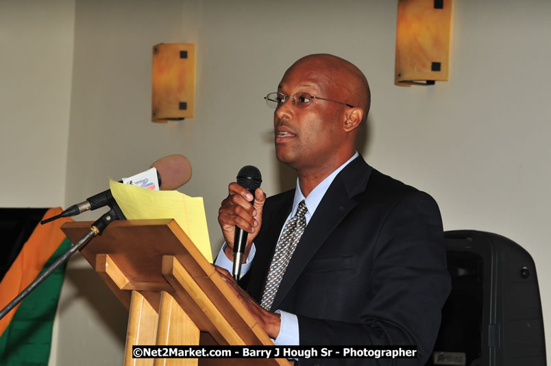 Investment & Business Forum - Brand Jamaica @ Grand Palladium Resort & Spa [Fiesta] - Thursday, August 7, 2008 - Hanover Homecoming Foundation LTD Jamaica - Wherever you roam ... Hanover bids you ... come HOME - Sunday, August 3 to Saturday, August 9, 2008 - Hanover Jamaica - Photographs by Net2Market.com - Barry J. Hough Sr. Photojournalist/Photograper - Photographs taken with a Nikon D300 - Negril Travel Guide, Negril Jamaica WI - http://www.negriltravelguide.com - info@negriltravelguide.com...!