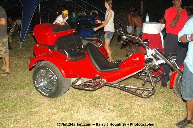 Hybrid Go Ultra - Independence Negril 2K7 - A Barefoot Beach Party @ The Hybrid Beach Cove aka Half Moon Beach Club, Sunday, August 5, 2007, Half Moon Beach, Hanover Parish, Jamaica - Negril Travel Guide.com, Negril Jamaica WI - http://www.negriltravelguide.com - info@negriltravelguide.com...!