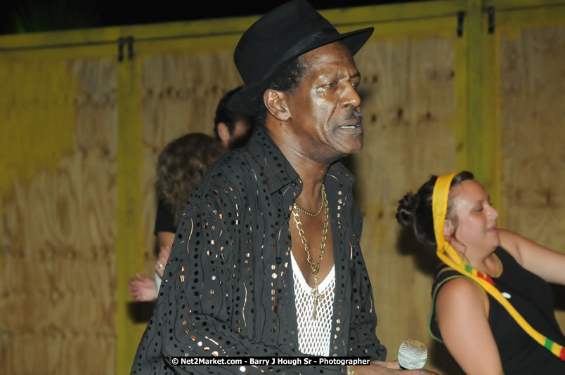 Leroy Sibbles and Gregory Isaacs at Bourbon Beach - Monday, February 11, 2008 - Bourbon Beach, Norman Manley Boulevard, Negril, Westmoreland, Jamaica W.I. - Photographs by Net2Market.com - Barry J. Hough Sr, Photographer - Negril Travel Guide, Negril Jamaica WI - http://www.negriltravelguide.com - info@negriltravelguide.com...!
