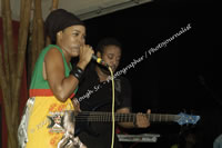 DSC_3032.jpg (89,709 bytes)