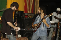 DSC_1220.jpg (71,599 bytes)