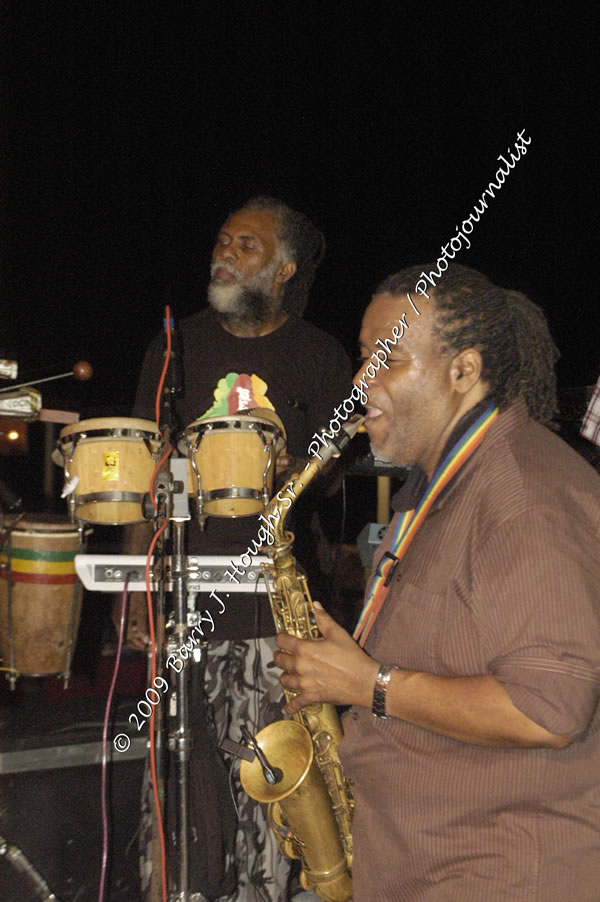  Tarrus Riley - Live in Concert - at the One Love Reggae Concert Series 09/10 @ Negril Escape Resort & Spa - Also Featuring: Mistic Bowie, Monday Justice, Cash, Dean Frazier - DJ Gemini - MC Oliver Cargill, Negril Escape Resort & Spa, One Love Drive, West End, Negril, Westmoreland, Jamaica W.I. - Tuesday, November 17, 2009 - Photographs by Net2Market.com - Barry J. Hough Sr, Photographer / Photojournalist - Photos taken with a Nikon D70, D100, or D300 - Negril Travel Guide, Negril Jamaica WI - http://www.negriltravelguide.com - info@negriltravelguide.com...!