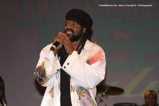 Tony Rebel @ Tru-Juice Rebel Salute 2007 - Saturday, January 13, 2007, Port Kaiser Sports Club, St. Elizabeth - Negril Travel Guide, Negril Jamaica WI - http://www.negriltravelguide.com - info@negriltravelguide.com...!