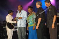 DSC_1052.jpg (138,308 bytes)