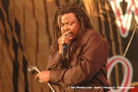 DSC_7038.jpg (53,243 bytes)