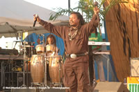 DSC_7063.jpg (74,636 bytes)